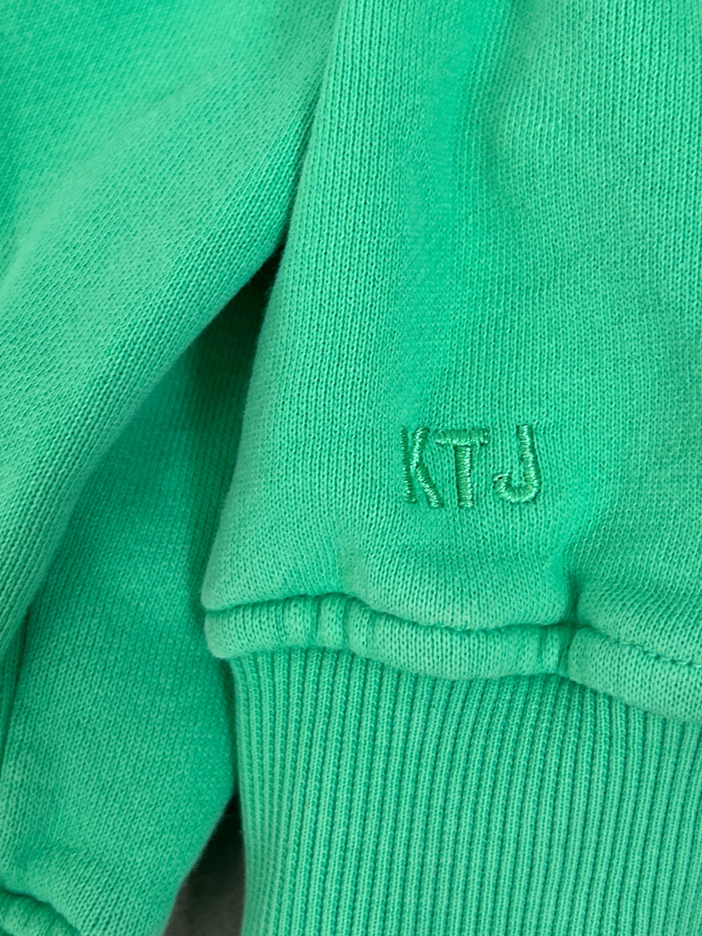 Katie J NYC green hoodie and shorts sweatshirt set Small/Large - Picture 10 of 11